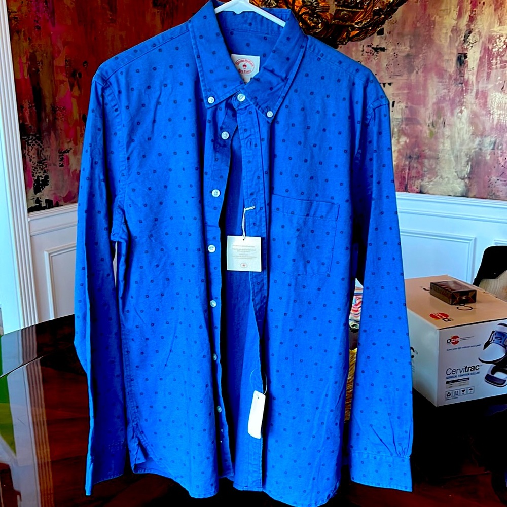 NWT brooks brothers I’m too big for this shirt I’m 230 pounds can’t wear large